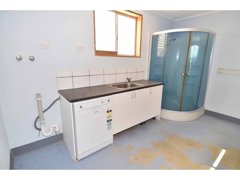 9 KIRRIMA COURT, Toll QLD 4820