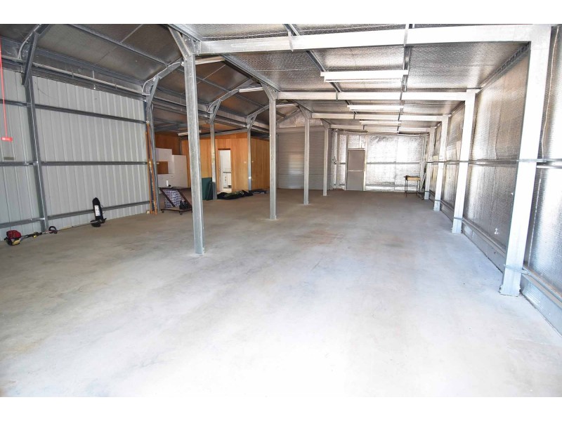 9 KIRRIMA COURT, Toll QLD 4820