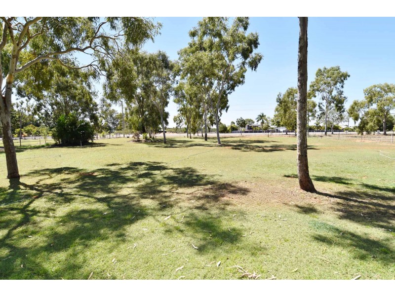 11 KIRRIMA COURT, Toll QLD 4820