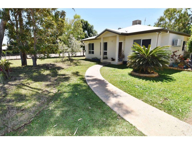 11 KIRRIMA COURT, Toll QLD 4820