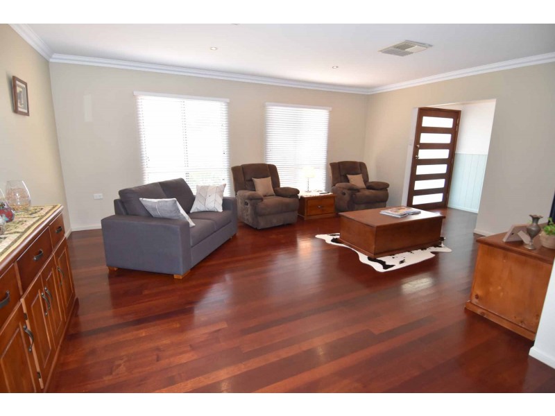 3 ESTATE AVENUE, Charters Towers City QLD 4820