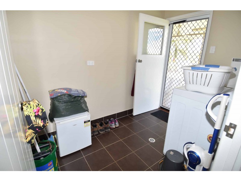 3 ESTATE AVENUE, Charters Towers City QLD 4820