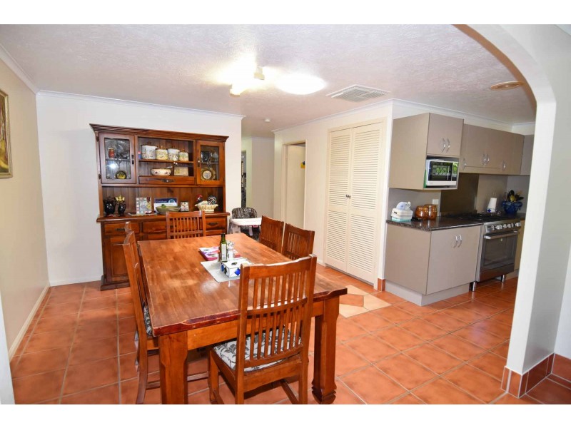 27 BLUFF ROAD, Queenton QLD 4820