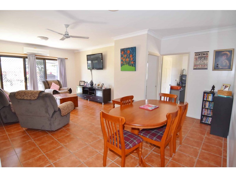 27 BLUFF ROAD, Queenton QLD 4820