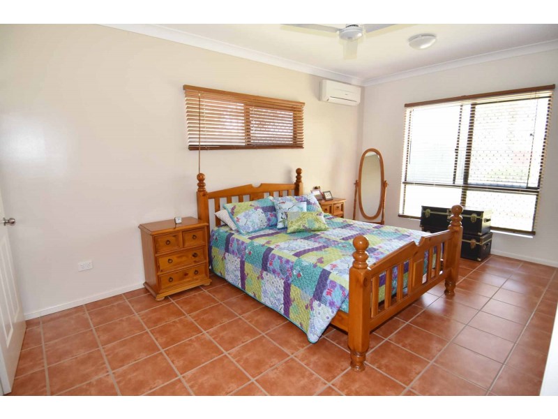 27 BLUFF ROAD, Queenton QLD 4820