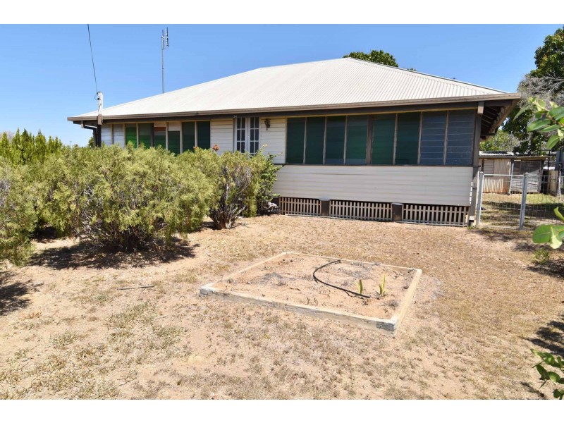 34 MILLCHESTER ROAD, Queenton QLD 4820