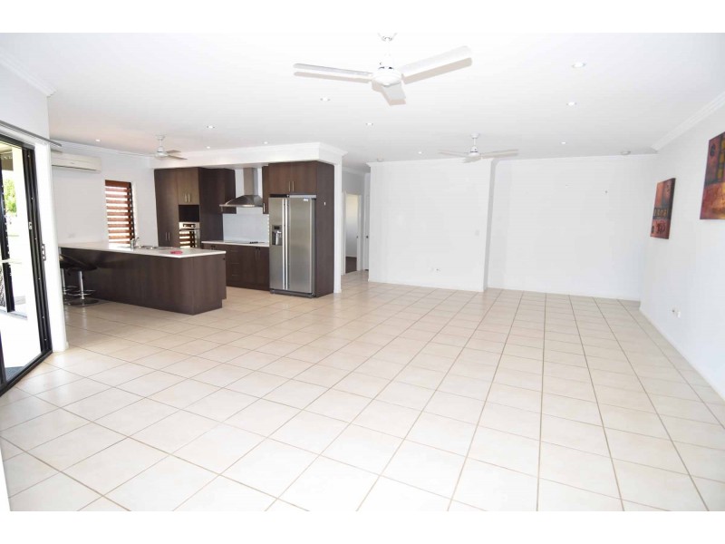 18 READ ROAD, Charters Towers City QLD 4820