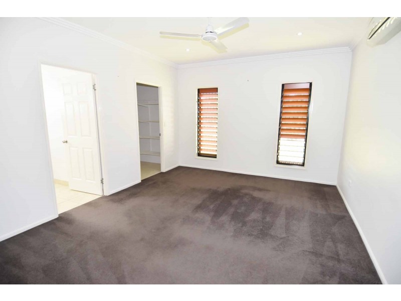 18 READ ROAD, Charters Towers City QLD 4820