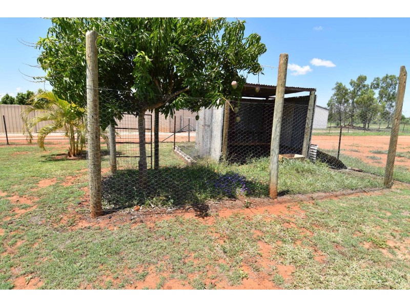 18 READ ROAD, Charters Towers City QLD 4820