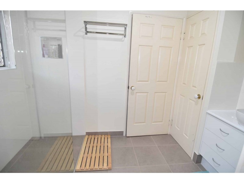 3 ALLEN STREET, Richmond Hill QLD 4820