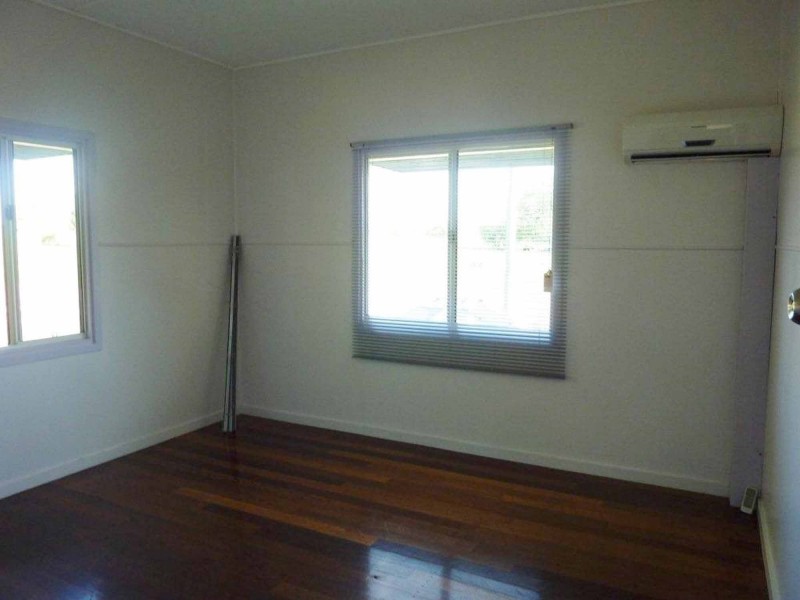 8 TOWERS STREET, Grand Secret QLD 4820