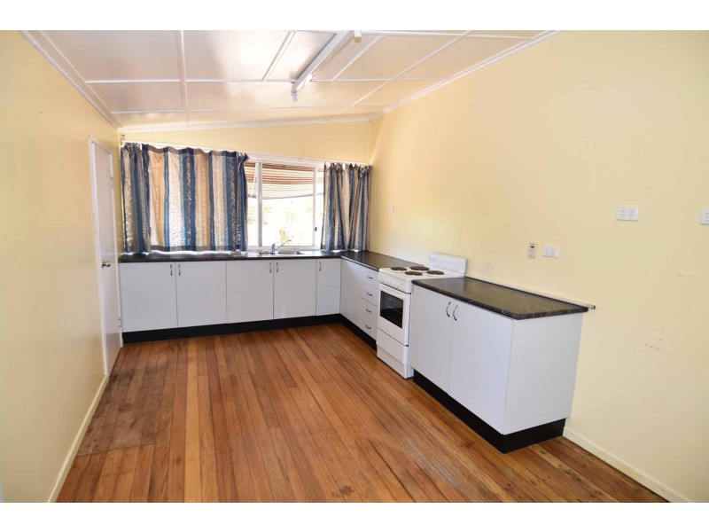 13 VULTURE STREET, Queenton QLD 4820