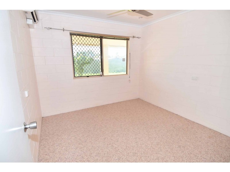 9-11 BELLEVUE STREET, Richmond Hill QLD 4820