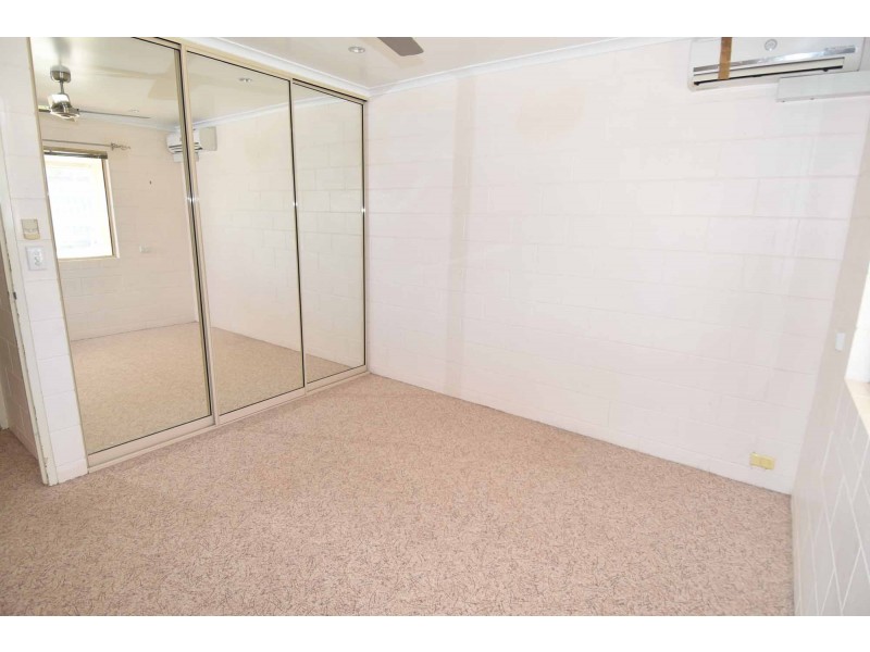 9-11 BELLEVUE STREET, Richmond Hill QLD 4820