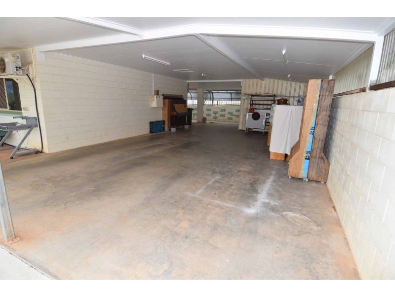 9-11 BELLEVUE STREET, Richmond Hill QLD 4820