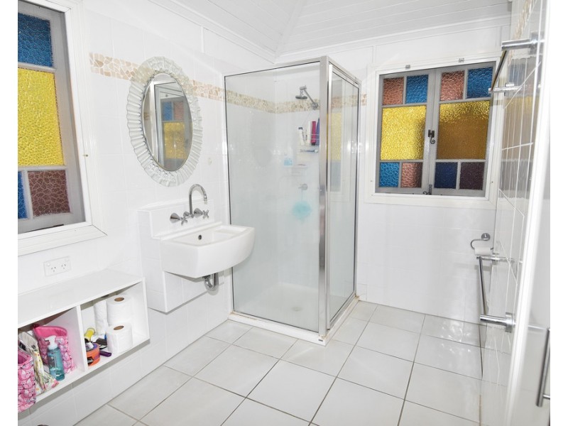 18 York Street, Queenton QLD 4820