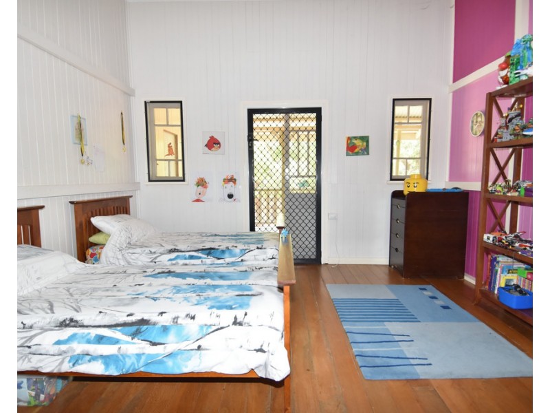 18 York Street, Queenton QLD 4820