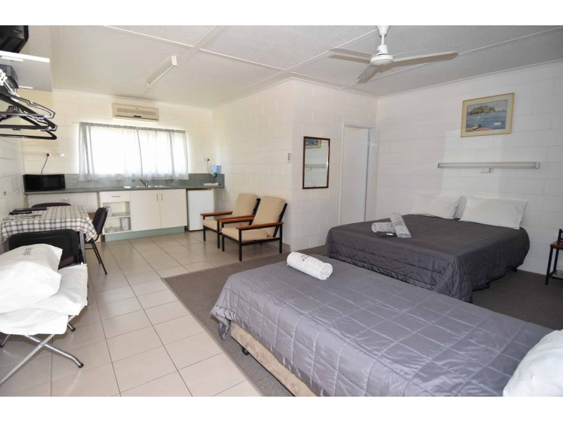 3 HACKETT TERRACE, Richmond Hill QLD 4820
