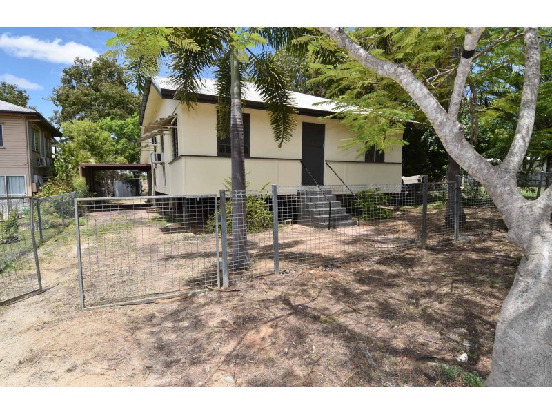 16 BLUFF ROAD, Queenton QLD 4820