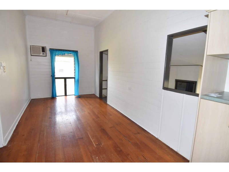 16 BLUFF ROAD, Queenton QLD 4820