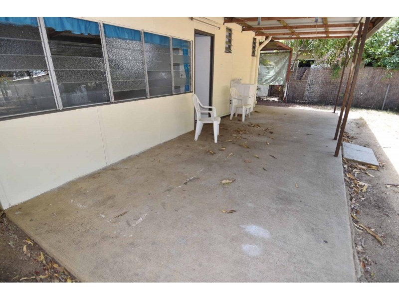 16 BLUFF ROAD, Queenton QLD 4820