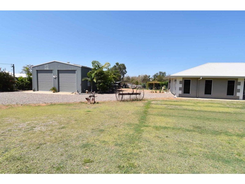 6 FAIRWAY COURT, Toll QLD 4820