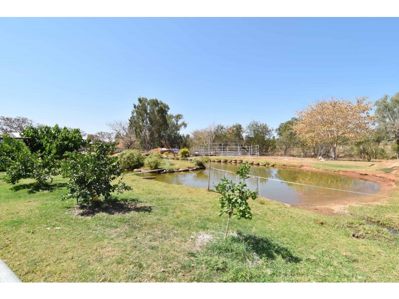 6 FAIRWAY COURT, Toll QLD 4820
