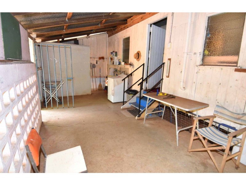 2 MACDONALD STREET, Richmond Hill QLD 4820