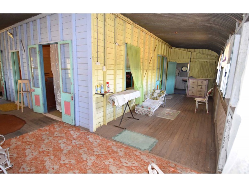 2 MACDONALD STREET, Richmond Hill QLD 4820