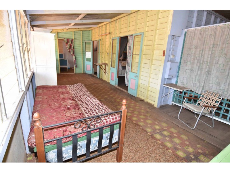 2 MACDONALD STREET, Richmond Hill QLD 4820