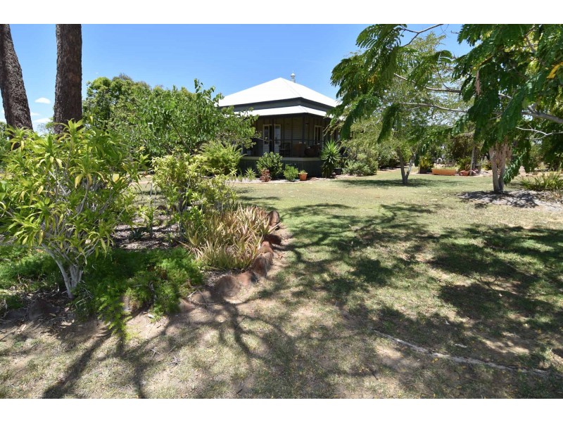 320 PICNIC CREEK ROAD, Broughton QLD 4820