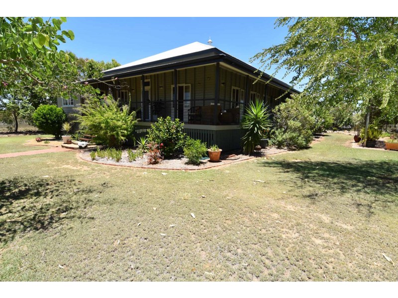 320 PICNIC CREEK ROAD, Broughton QLD 4820