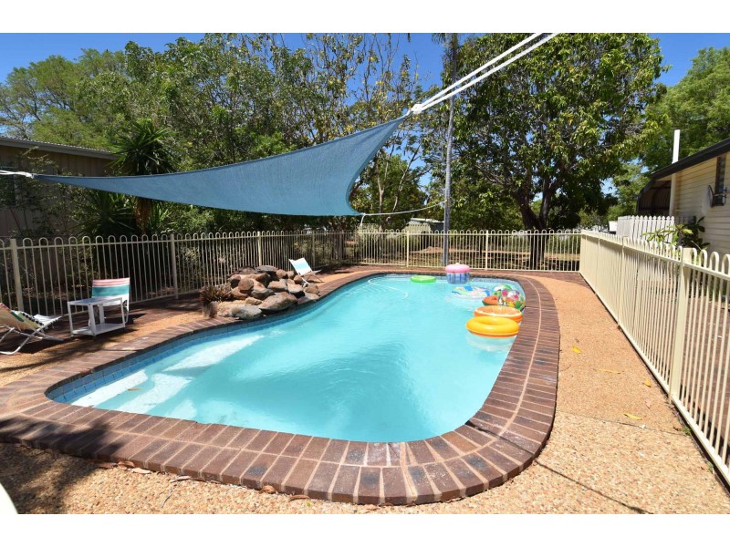 42 GORDON STREET, Richmond Hill QLD 4820