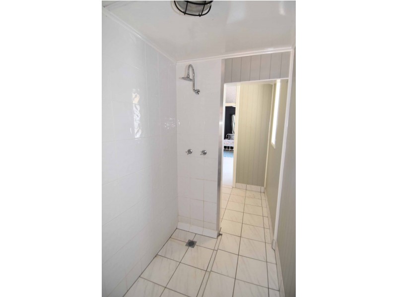 42 GORDON STREET, Richmond Hill QLD 4820