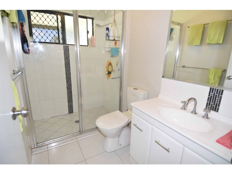 59 ESTATE AVENUE, Toll QLD 4820