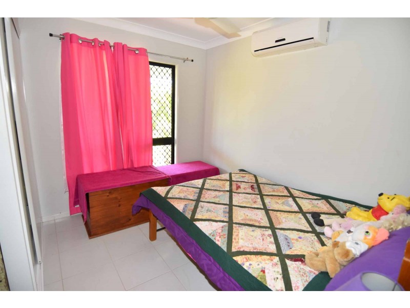 59 ESTATE AVENUE, Toll QLD 4820