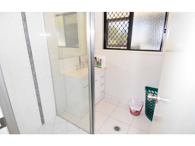 59 ESTATE AVENUE, Toll QLD 4820