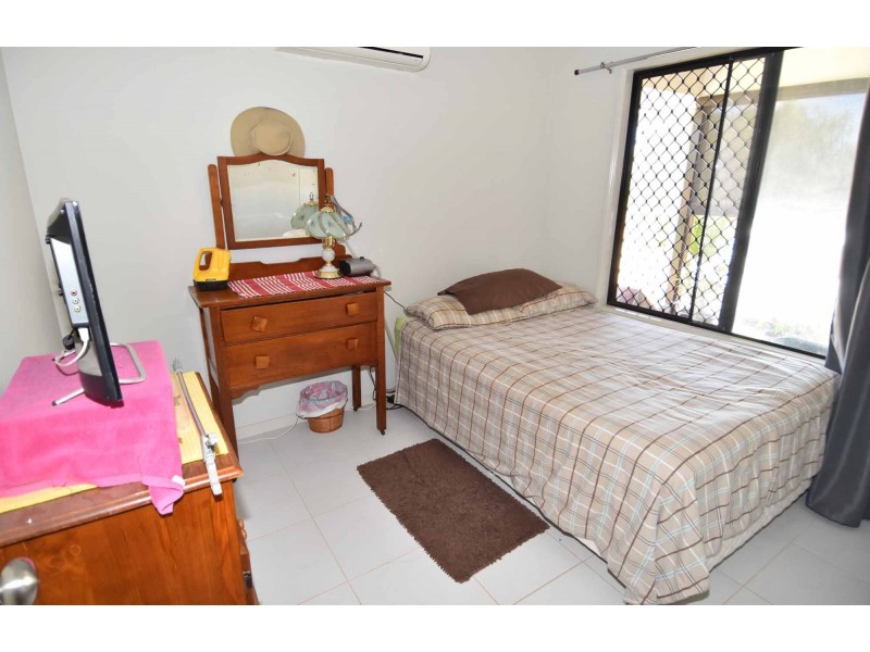 59 ESTATE AVENUE, Toll QLD 4820