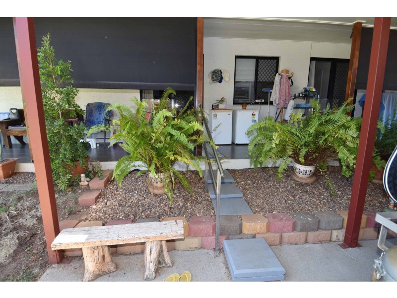 59 ESTATE AVENUE, Toll QLD 4820