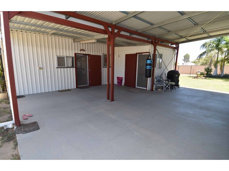 59 ESTATE AVENUE, Toll QLD 4820