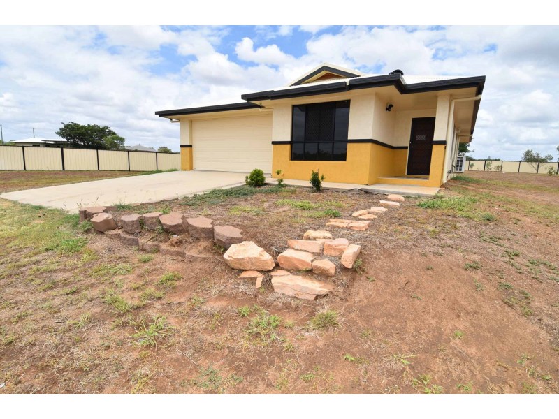 33 GOLF LINKS DRIVE, Toll QLD 4820