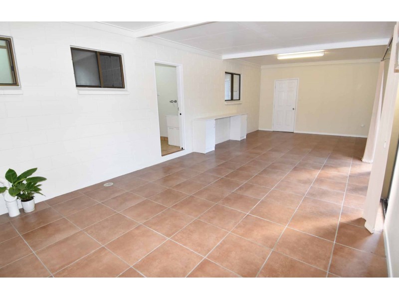 1 BRISK STREET, Queenton QLD 4820