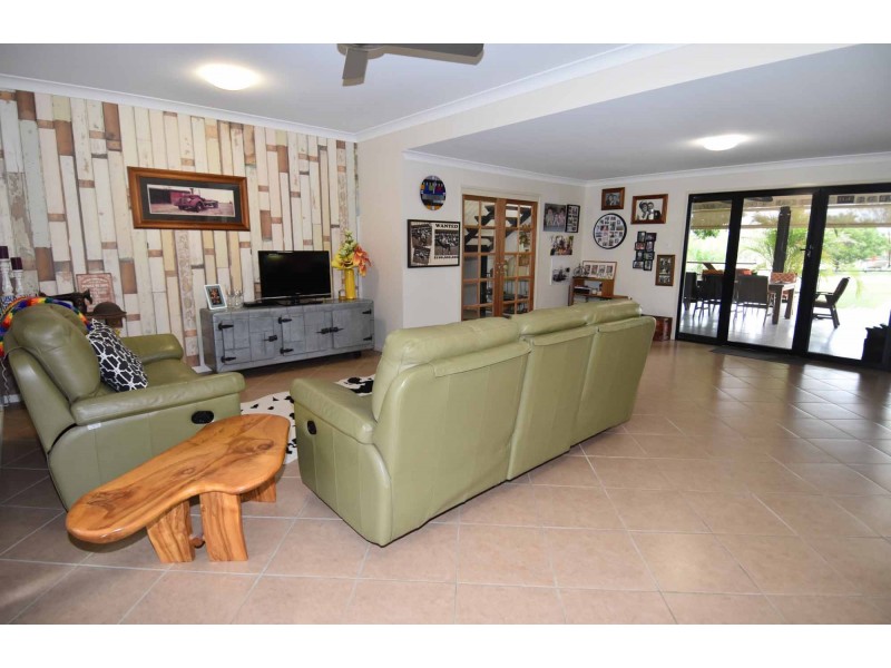 210 BROUGHTON VIEW ROAD, Broughton QLD 4820