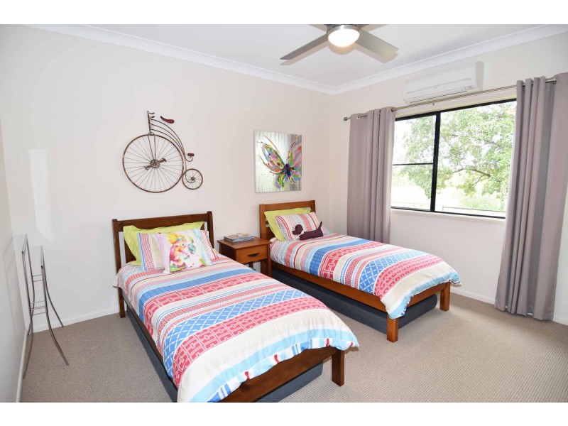 210 BROUGHTON VIEW ROAD, Broughton QLD 4820