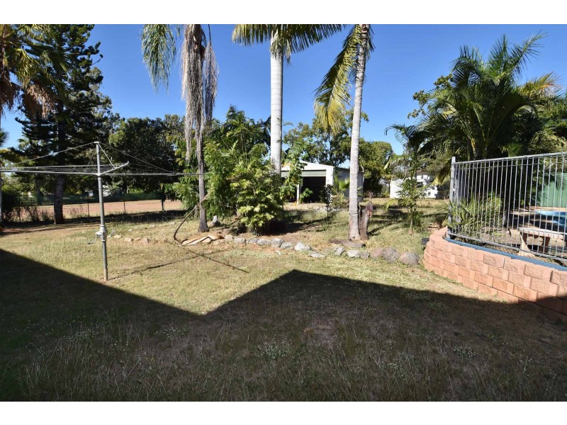 23 ROWE STREET, Mosman Park QLD 4820