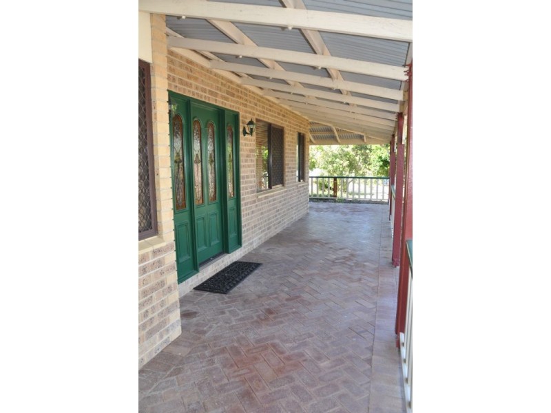 176 Wellington Road, Charters Towers QLD 4820