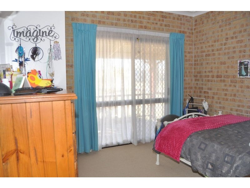 176 Wellington Road, Charters Towers QLD 4820