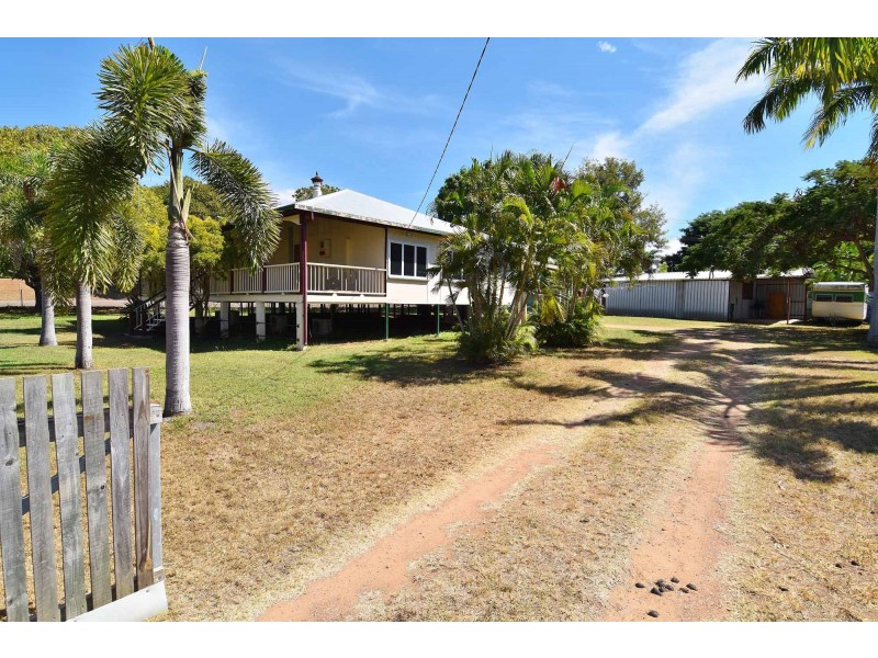 18 Plummer Street, Richmond Hill QLD 4820