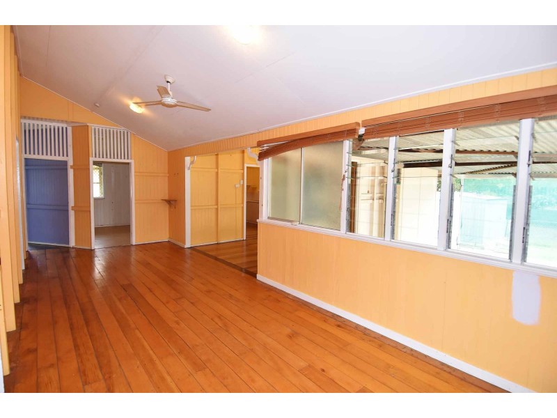 18 Plummer Street, Richmond Hill QLD 4820