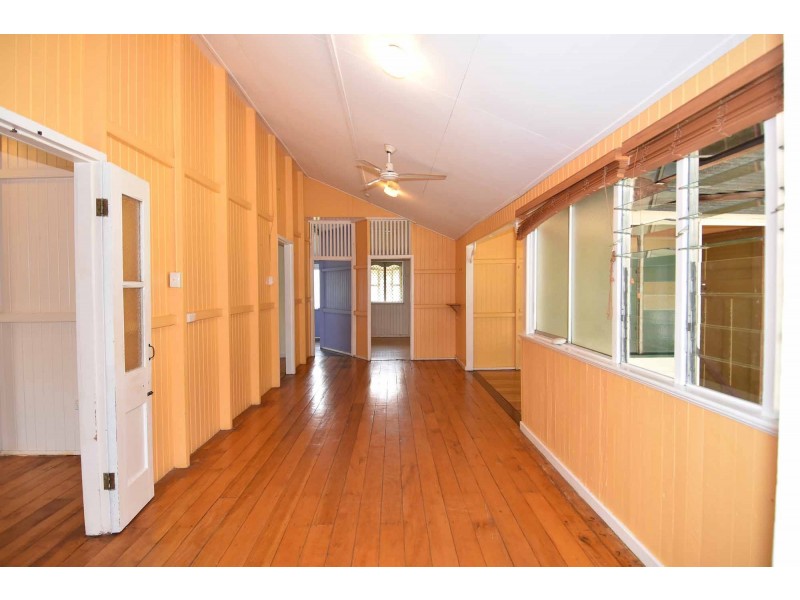 18 Plummer Street, Richmond Hill QLD 4820
